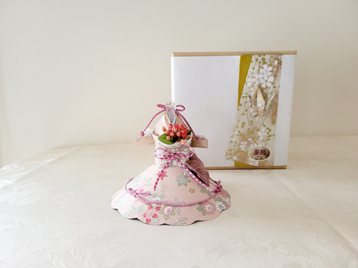 着物ドールリウム®華姫 近江麻布使用 伝統工芸和紙人形の食器等装飾品