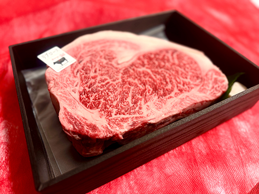 A4A5等級 未経産雌限定　近江牛リブロース　ステーキ　塊肉1kg折箱入